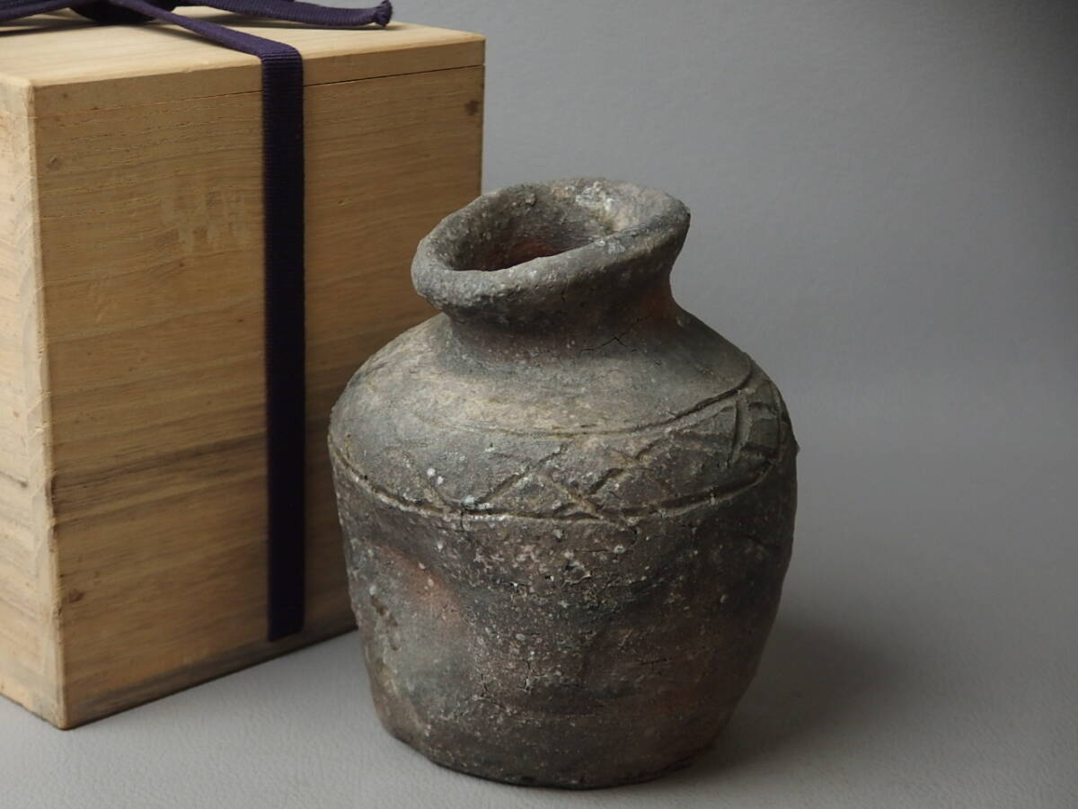 【骨董・茶道具】★古い 信楽焼 古信楽★★桧垣文蹲壷 fp070wb33.8 掛花 花道 華道 花瓶 伊賀拍卖