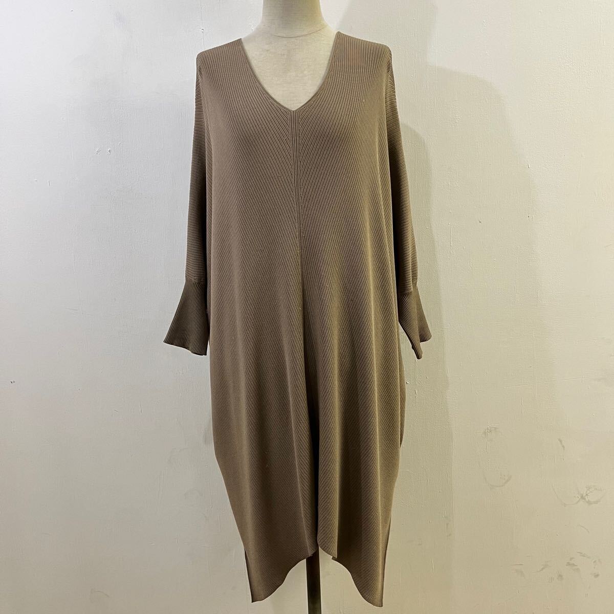 Theory luxe Vネックニット ニットチュニック ポンチョニット プルオーバー ラグランスリーブ セオリーリュクス【送料一律/同梱可能】F拍卖