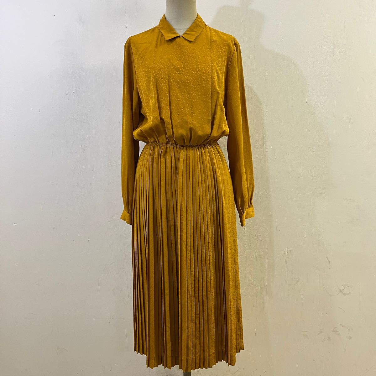 VINTAGE Lausanne プリーツワンピース ロングワンピース 総柄ワンピース 東京ブラウス レトロ ローザンヌ【レターパックプラス郵送可】H拍卖