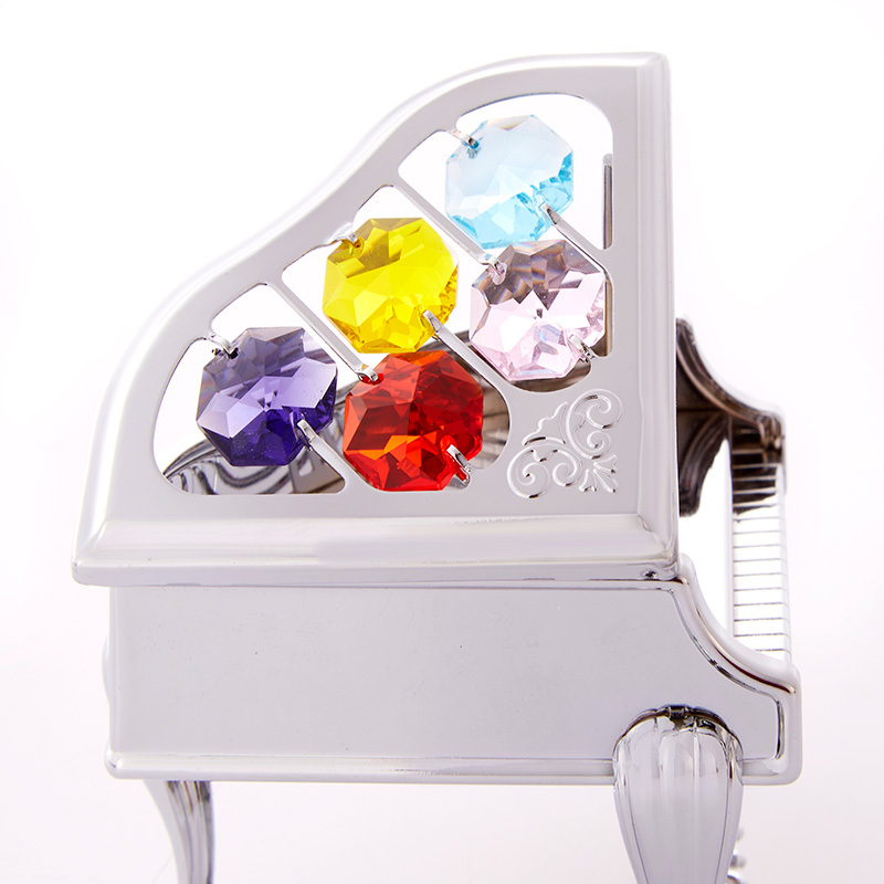 ピアノのオーナメント・スワロフスキークリスタル拍卖