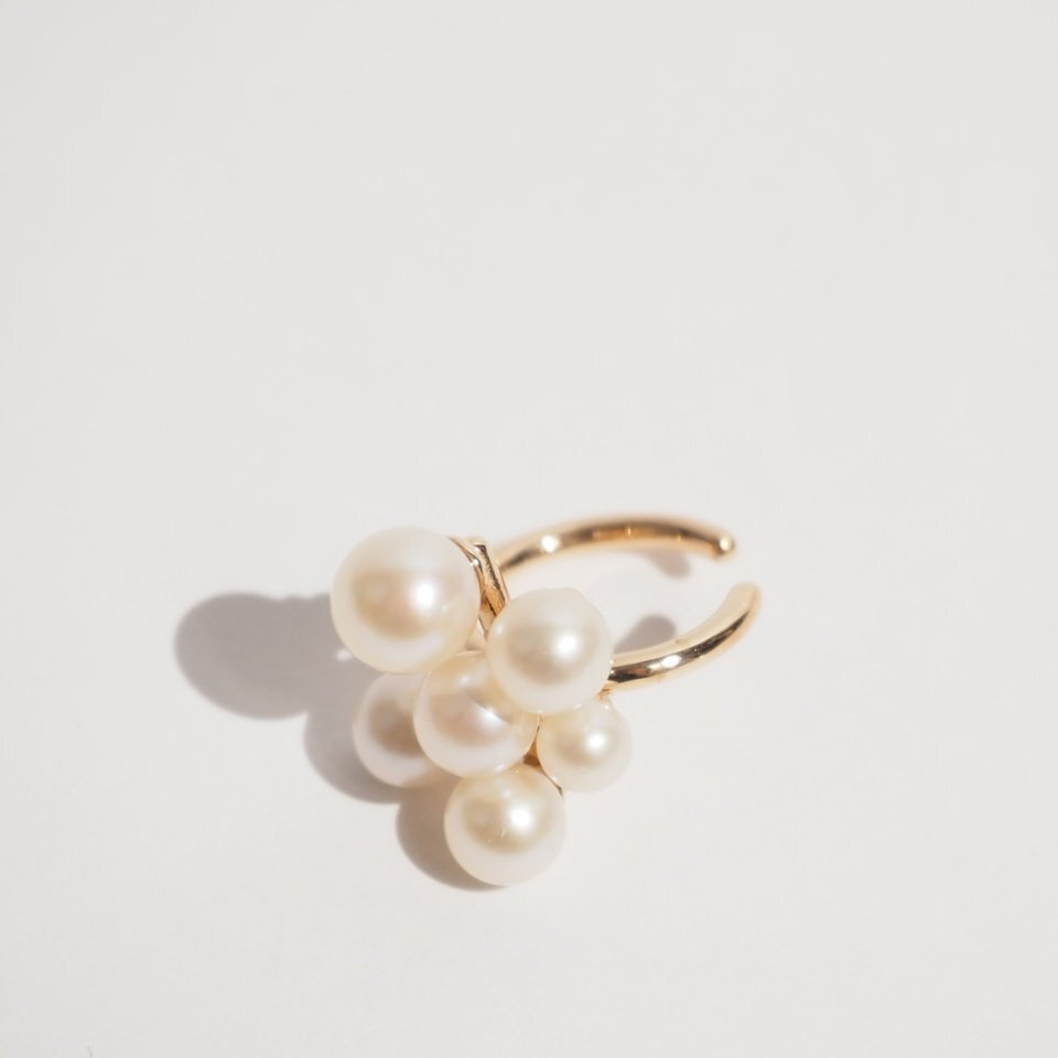 M9691f1 ▼COCOSHNIK ココシュニック▼ ベビーパール K10イエローゴールド イヤーカフ 片耳 / 真珠 イヤリング K10YG rb拍卖