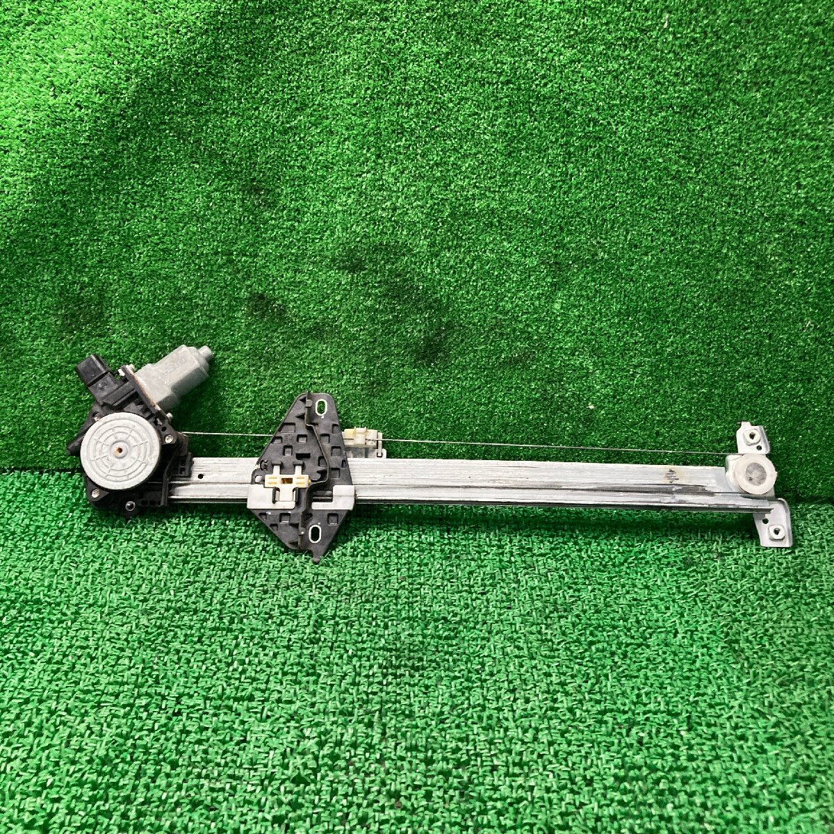 ♪♪ゼスト JE1 フロント左パワーウィンドウモーター FL PWモーター ミツバ (W9692)♪♪拍卖