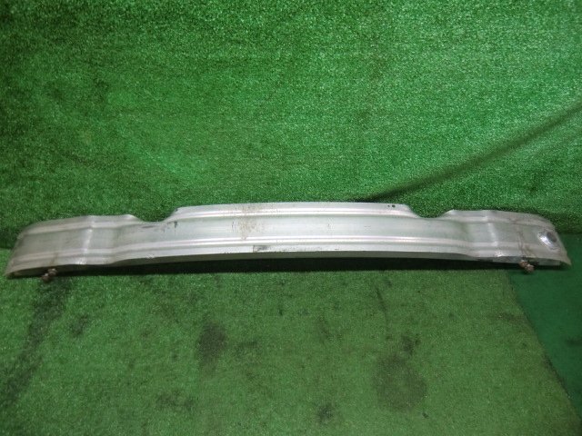 2012/2 アウディA7 DBA-4GCGWC フロントバンパーホースメント【個人宅配送不可商品】拍卖