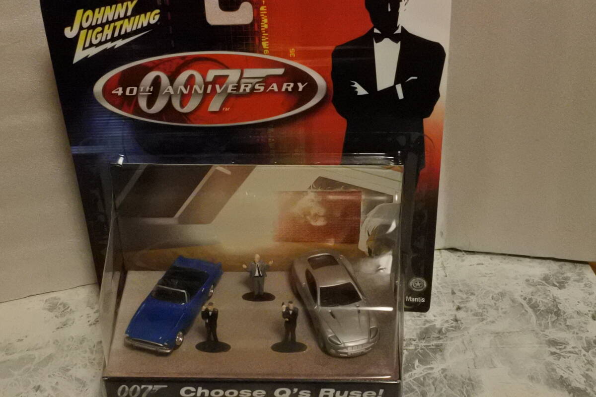 ジョニーライトニング・ジェームスボンド007・40周年記念モデルchooseQ’S RUSE!ミニカー2台DrQ+ボンド2体フィギュアセット未使用未開封品拍卖
