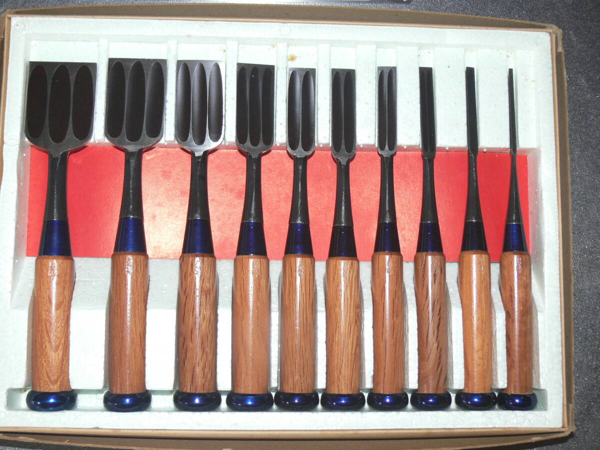 越後三条 初代 啓寿 永桶敬三郎 作 10本 組鑿 三ツ裏 (市弘 清忠 長弘 山弘 舟弘 海弘 常弘 越彦 國慶 清久 田斎 永弘 碓氷 初弘 菊弘丸)2拍卖