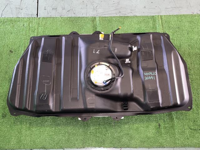 シエンタ 6AA-MXPL10G フューエルタンク ハイブリッドZ 5人拍卖