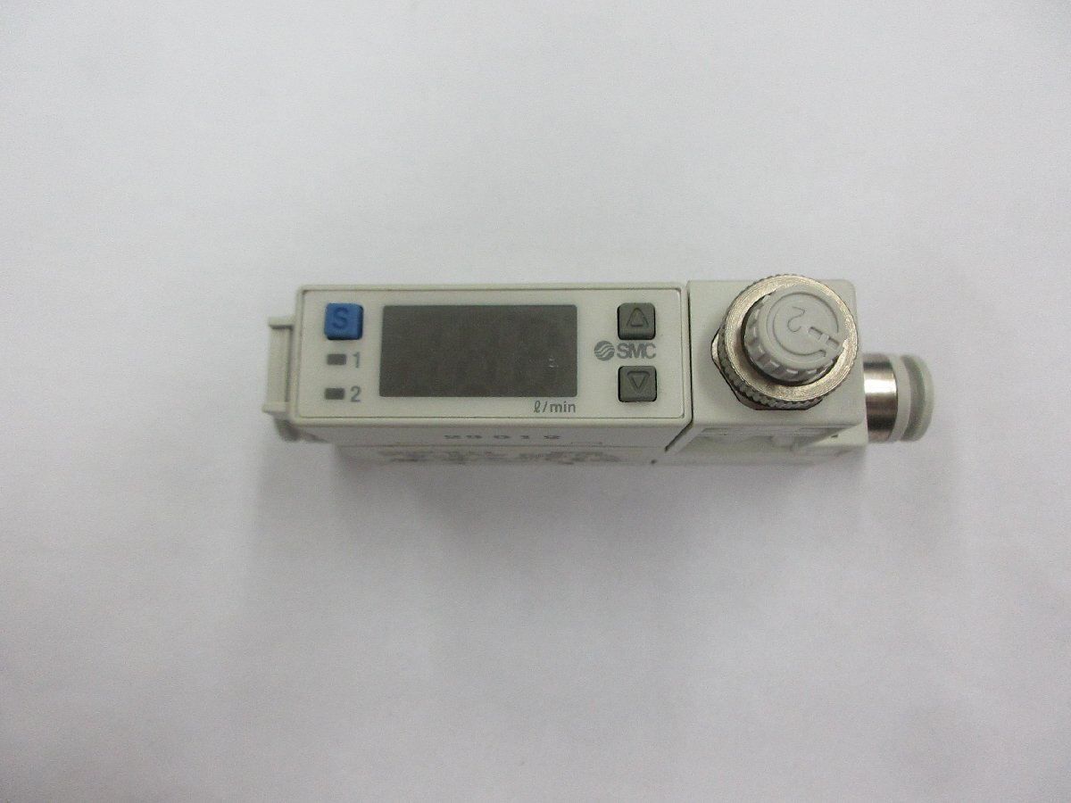 01023 SMC 2色表示式 デジタルフロースイッチ 表示一体型 PFM725S-C8-E-M拍卖
