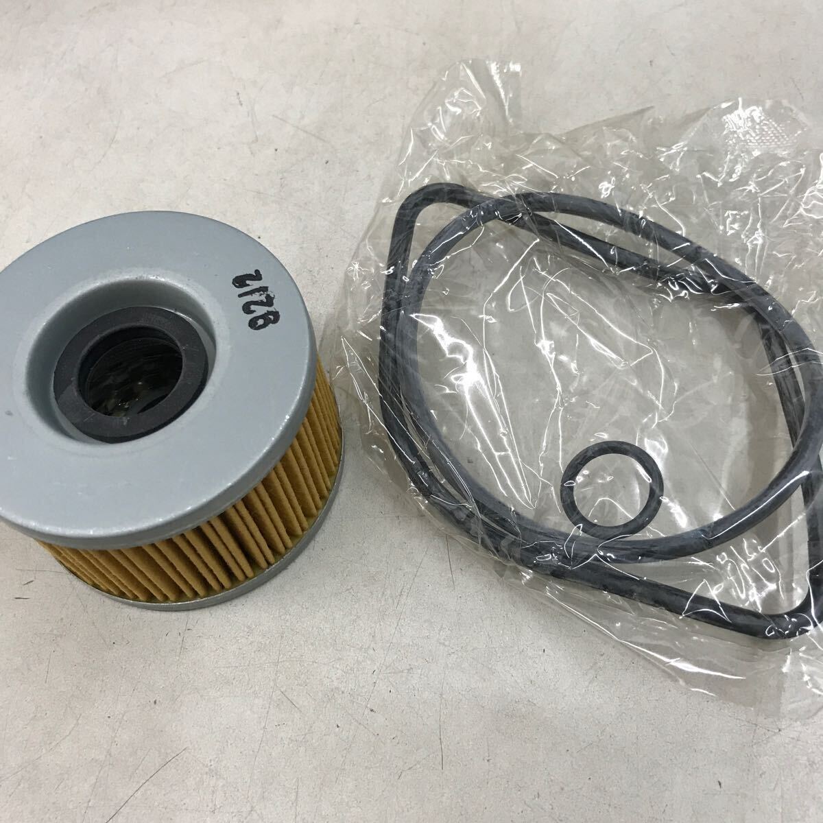 2-17328☆ATHENA オイルフィルター A-FFC016☆VTR250 CX500 60サイズ拍卖