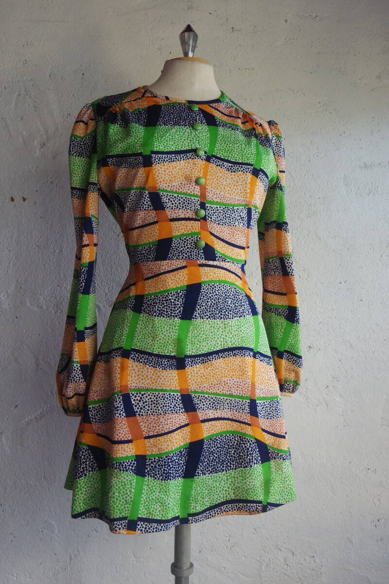 古着♪レトロVintage緑柄おしゃれモダンワンピ♪昭和レトロワンピース70s60s70年代60年代 昭和レトロ長袖ビンテージクラシカルワンピ拍卖