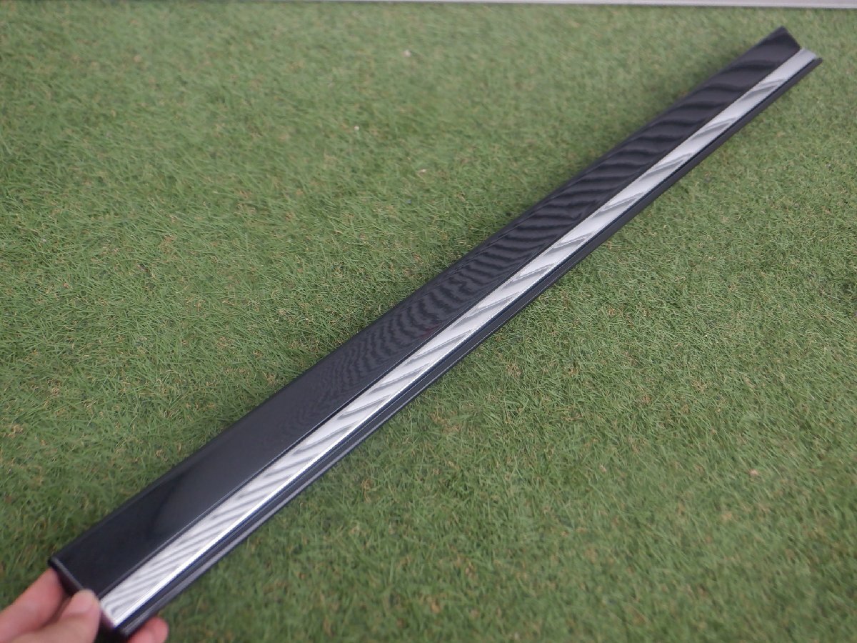 新車外し 純正 TAWH15W LM500H LM エグゼクティブ サイドステップ スカート ドアパネル フロント 左 76904-V2030 グラファイトブラック223拍卖