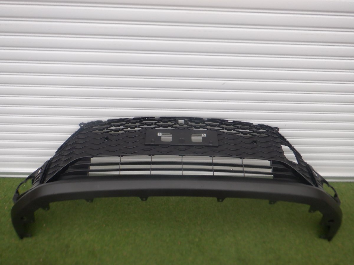 新車外し品 トヨタ純正 ZSG10 ZVG11 ZVG15 カローラクロス フロントバンパー ロアグリル アンダー 52129-16020 m-24-10-276拍卖