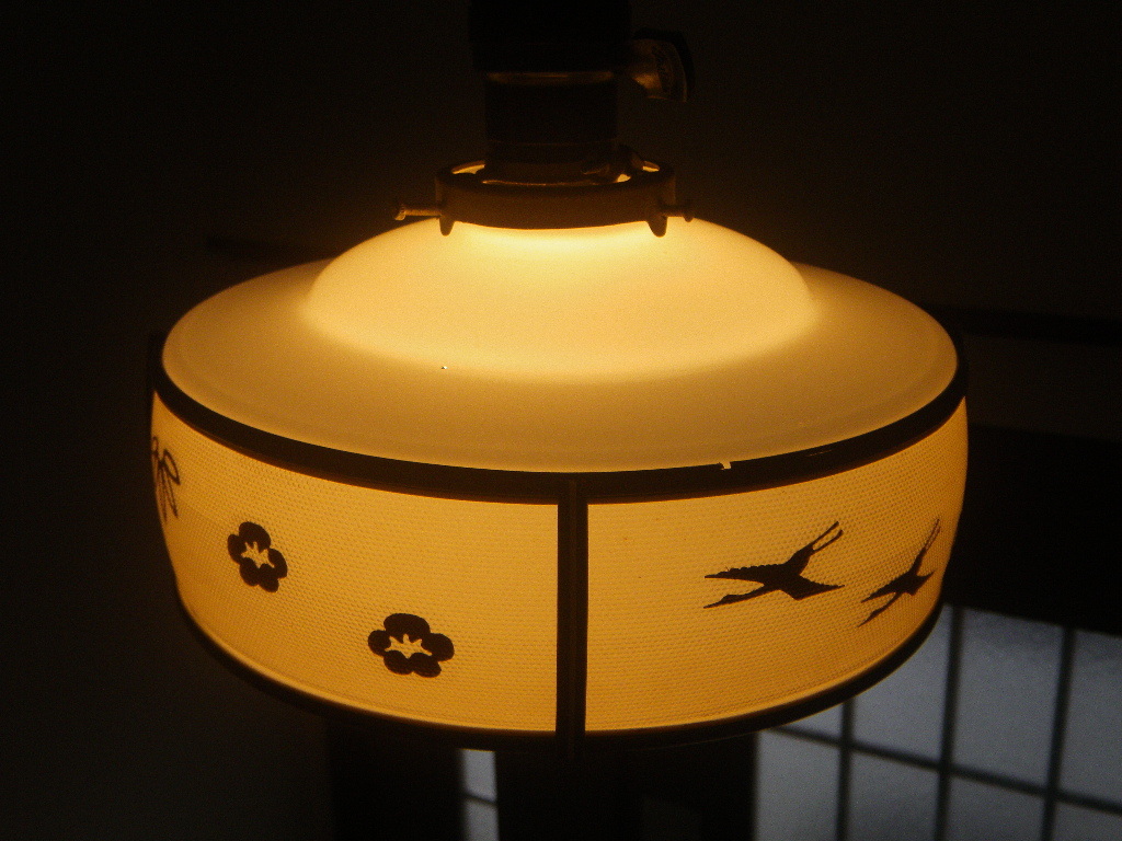 昭和レトロ 照明の傘 ガラス 硝子 松竹梅セル枠 シェード ビンテージ インテリア 電傘 電笠 ランプ 古民家 リノベ リフォーム拍卖