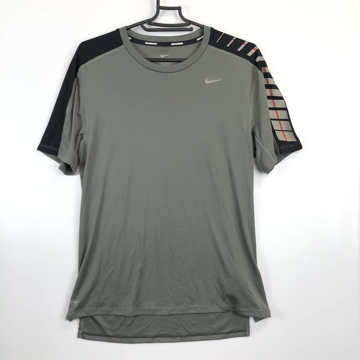 NIKE RUNNING ナイキランニング 半袖Tシャツ グレー系 メンズ Mサイズ 547790拍卖