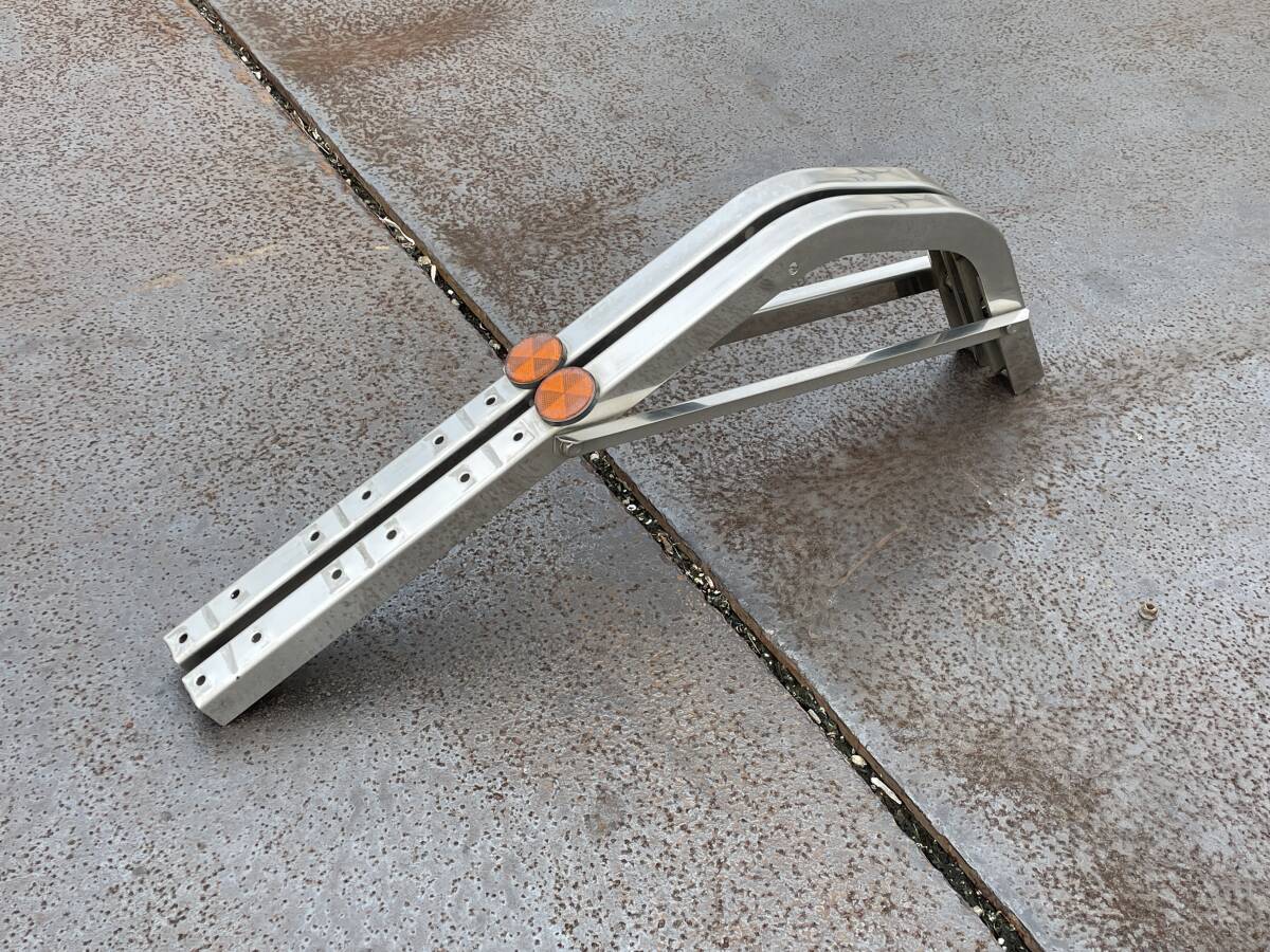 ブラケット★3段式★2本★ステンレス製★830mm×385mm★大型車用★サイドバンパー用★サイドガード用★取付ステー★即決★142M16ス2拍卖