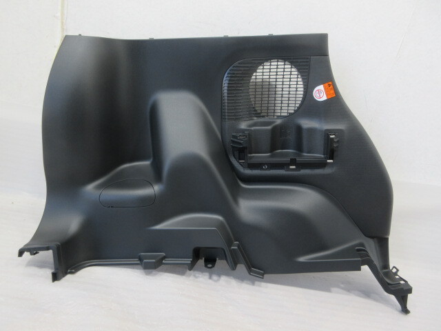 未使用品 ダイハツ ムーヴ キャンバス LA800S/LA810S 純正 左 クオータートリム拍卖