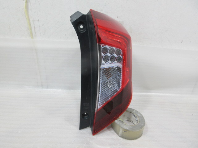 ホンダ フィット HV GP5 前期 純正 右 テールランプ拍卖