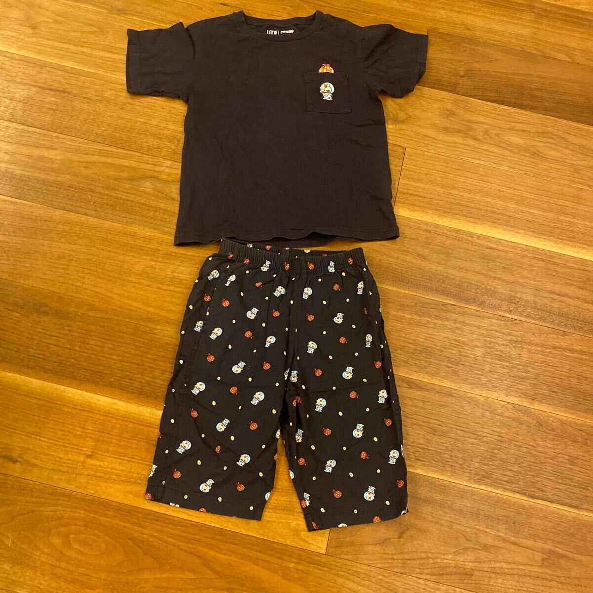 ユニクロキッズ セットアップ パジャマ 半袖 ステテコ 上下セット ドラえもん 1604拍卖