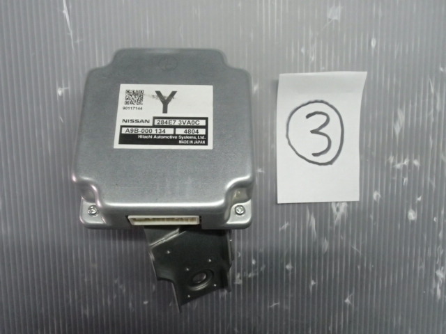 【2628】平成26年式 ノート E12 HR12DD 室内コンピューター (3) 284E73VA0C 棚S3-4拍卖