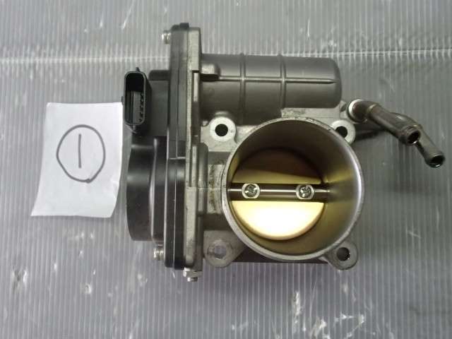 【2628】平成26年式 ノート E12 HR12DD スロットロボディ 棚E3-2拍卖