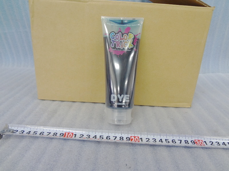 Kにか0050 新品 カラートリック ヘアトリートメント ウェイクブルー 220g ヘアケア用品 おしゃれ染め ¥45600相当 24点セット拍卖