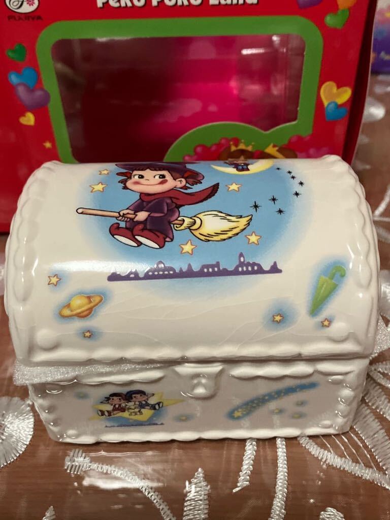 新品 未使用 ペコちゃん キャンディボックス 陶器製 箱付き拍卖