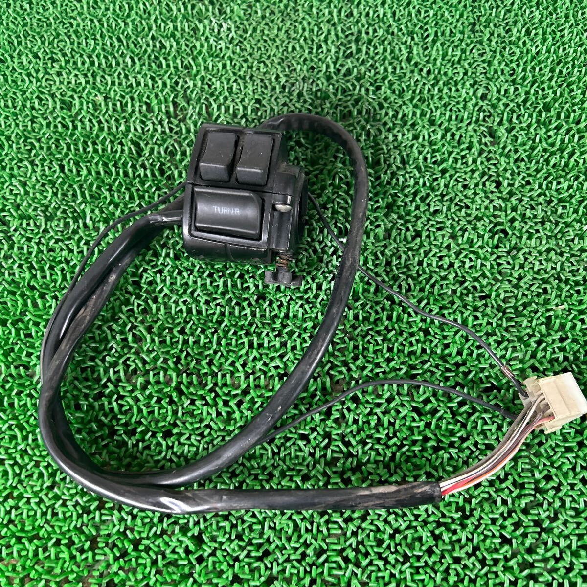 ハーレーダビッドソン ダイナスーパーグライド FXD 1340 ハンドルスイッチ 右 拍卖