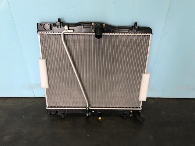 【TS】ハイエース ADF-KDH201K ラジエータ 2GC0423S 16400-30162 【個人宅配送不可】拍卖