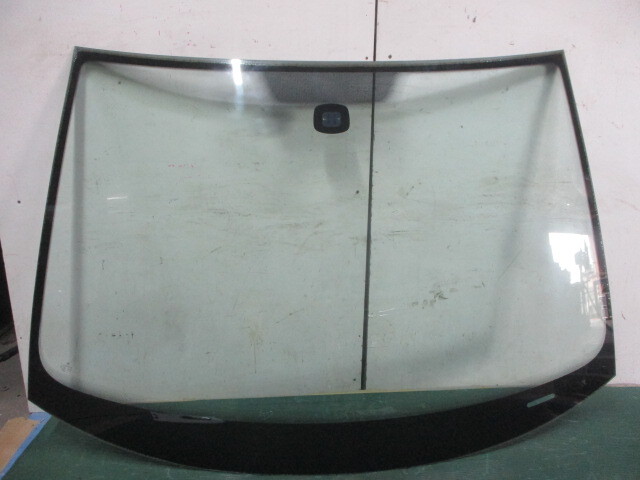 VW フォルクスワーゲン ゴルフ DBA-1KCAX フロントガラス 5K0845011K レインセンサー付 *個人宅配送不可*拍卖