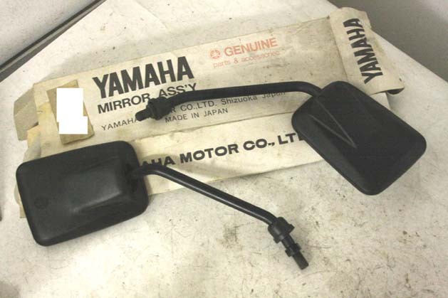 ヤマハ新品ミラー 検TY125TY175DT125DT250DT90TY250DT400RD125XT500RD250RD400GX500GR50RZ250ミニトレGT50GT80GX400フォーゲルポッケボビィ拍卖