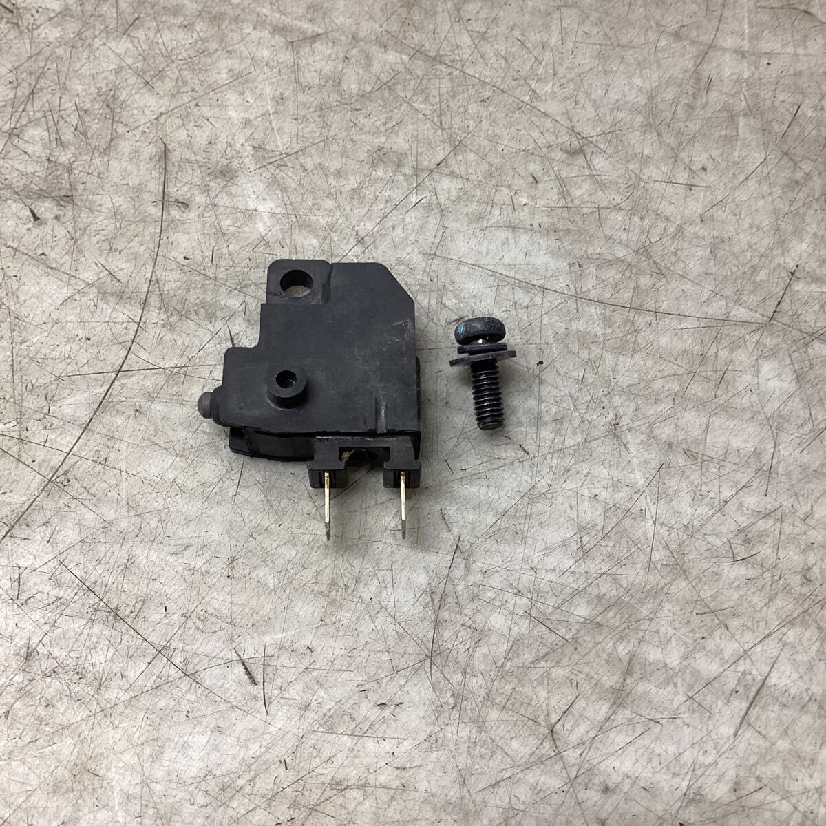 D58-52 ホンダ グロム 後期 JC61 JC75 フロント ブレーキ スイッチ 動作確認済み 純正部品拍卖