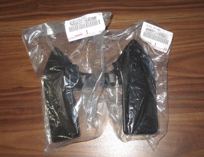 ●新品 未使用●トヨタ純正 30系 アルファード ヴェルファイア リヤホイール ハウスプレート左右セット R/L リアエアスパッツ拍卖