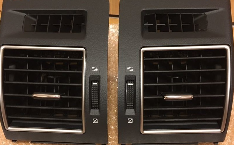 ●新品未使用●トヨタ純正 ランクル プラド 150 TX-L用 左右セット サイド メッキ エアコンレジスター インストルメント 内装品 吹き出し口拍卖
