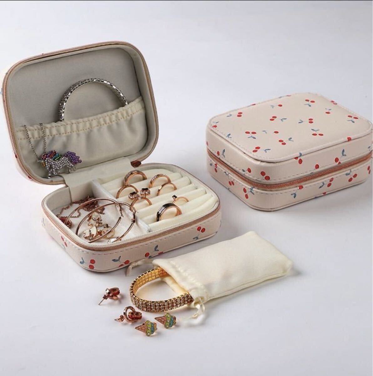 本日限定一名様 コスメポーチ+ アクセサリーボックス 2点セット拍卖