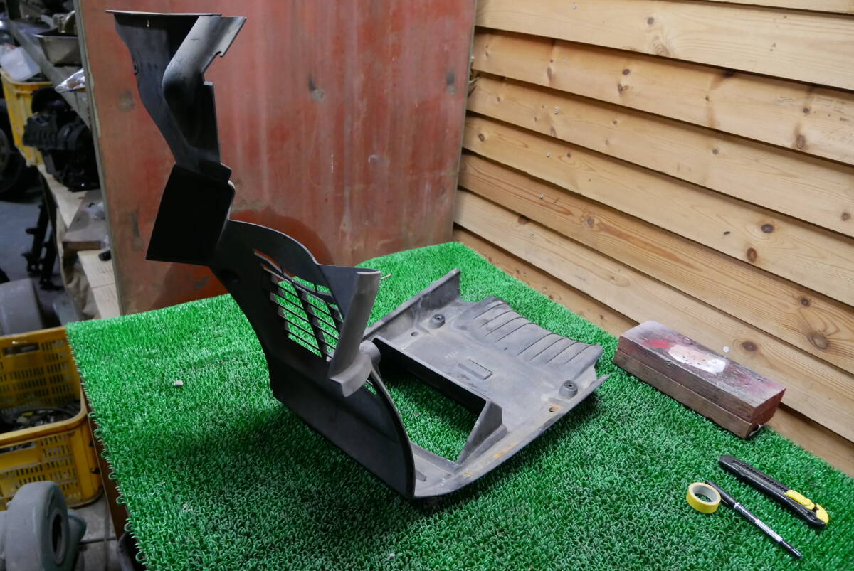 【中古】ヤマハ マジェスティ 250 C SG03J フロントアンダーカバー 補修用 予備パーツ拍卖