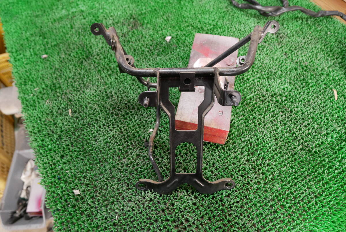 【中古】ヤマハ マジェスティ 250 C SG03J メーターフレーム フロントサブフレーム 補修用 予備パーツ拍卖