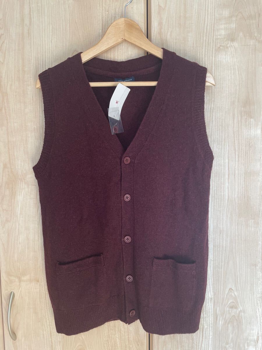 ★新品 アーバンリサーチ ニットベスト レッド Vネック★拍卖
