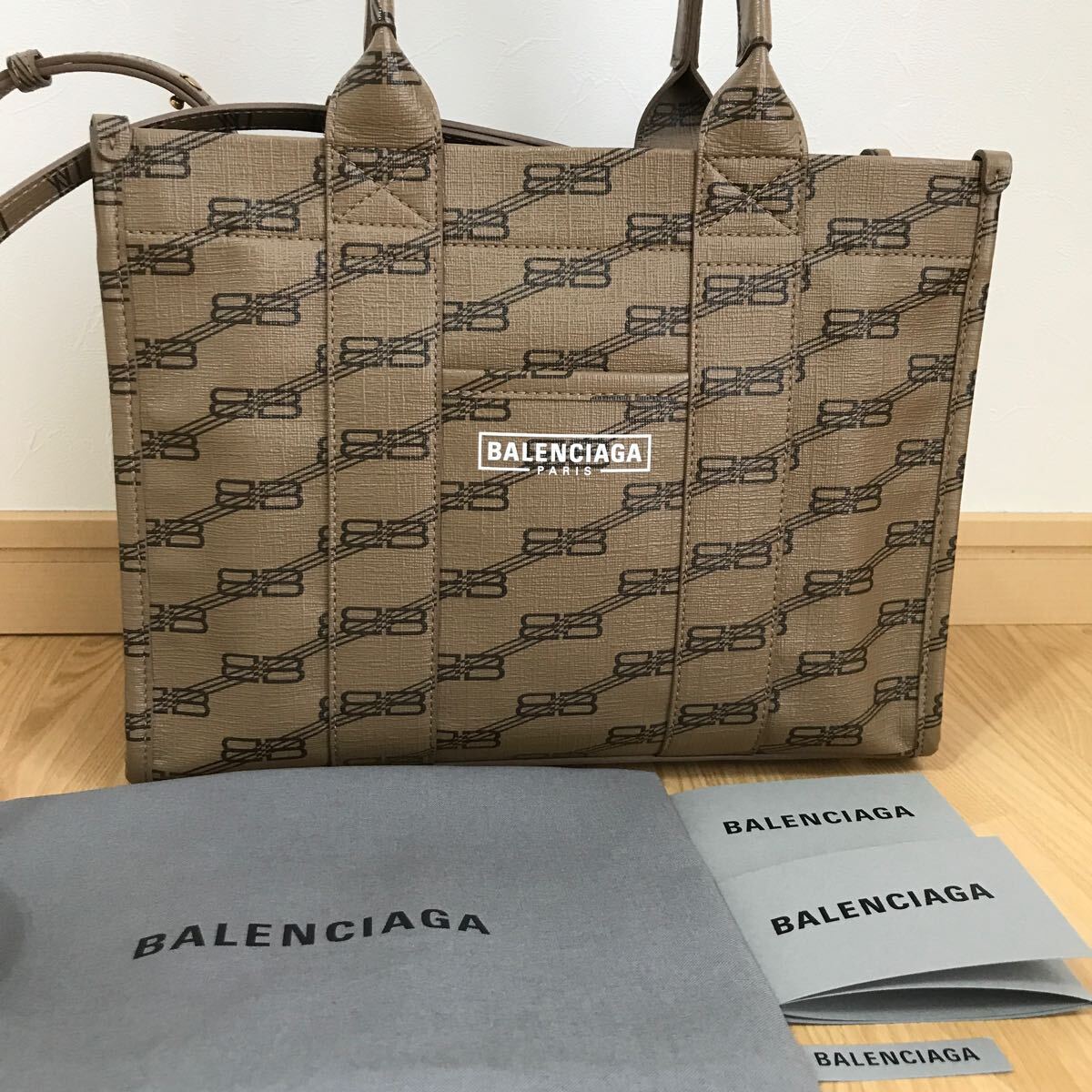BALENCIAGA バレンシアガ ハードウェア トートバッグ スモール 2WAYショルダーバッグ ベージュ 拍卖