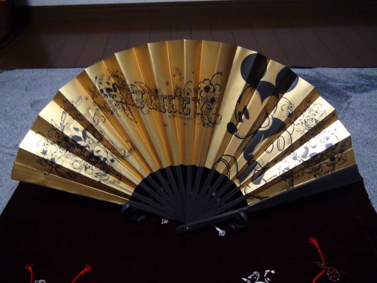 ミッキーマウス ビッグ扇子 ゴールドミッキーマウスの扇子大きい57.5cm !。拍卖