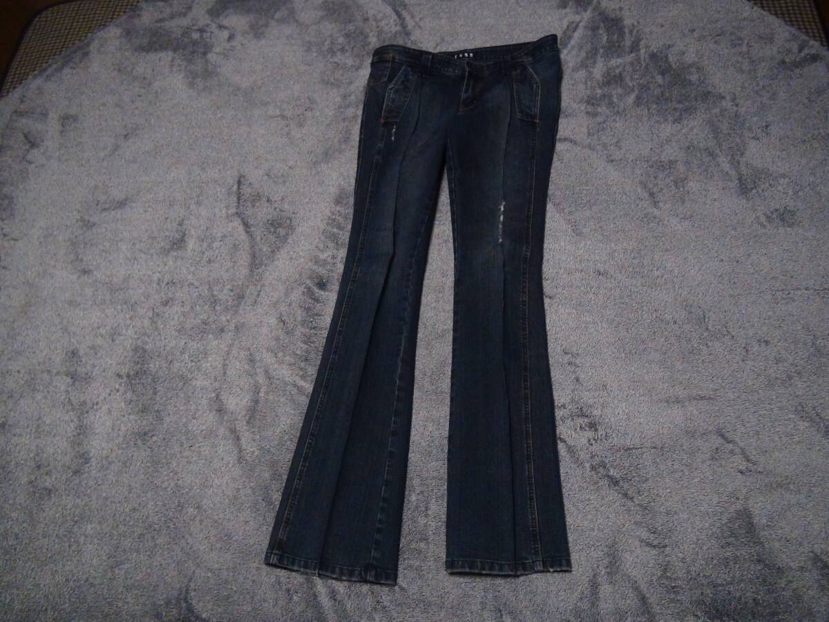 EUROのジーパン特殊加工ベルボトム脚長仕様 !。拍卖