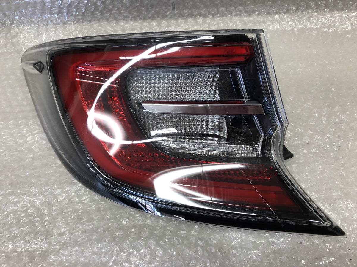 □□2410-NN14 NRE210H NRE214 ZWE211H カローラスポーツ 純正 テールライト テールランプ 左 助手席側 KOITO 12-629 刻印:5L拍卖