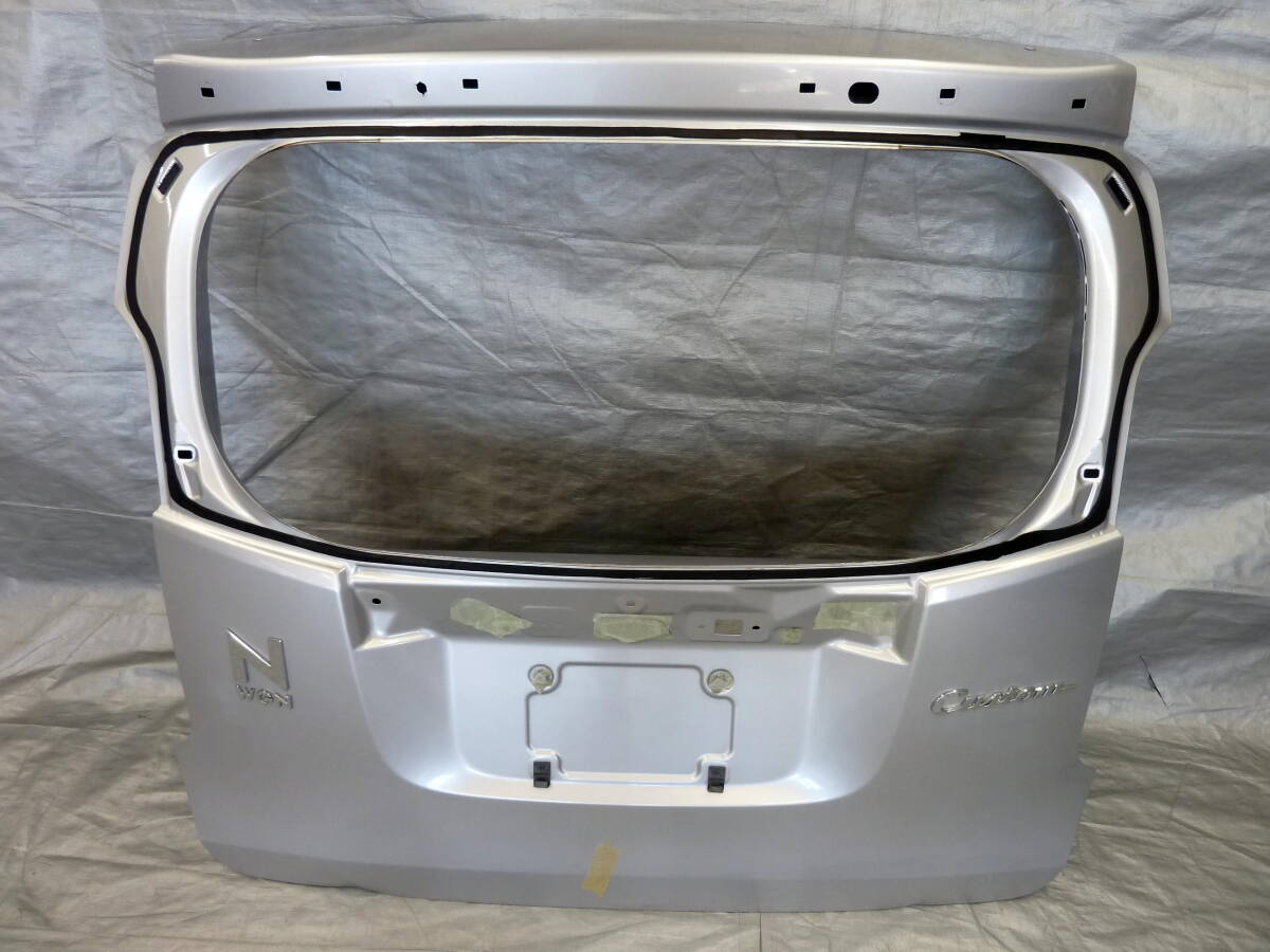 ★●2406-TO18LLL JH1 JH2 N-WGN カスタム 純正 リアゲート バックドア シルバー パネルのみ!拍卖