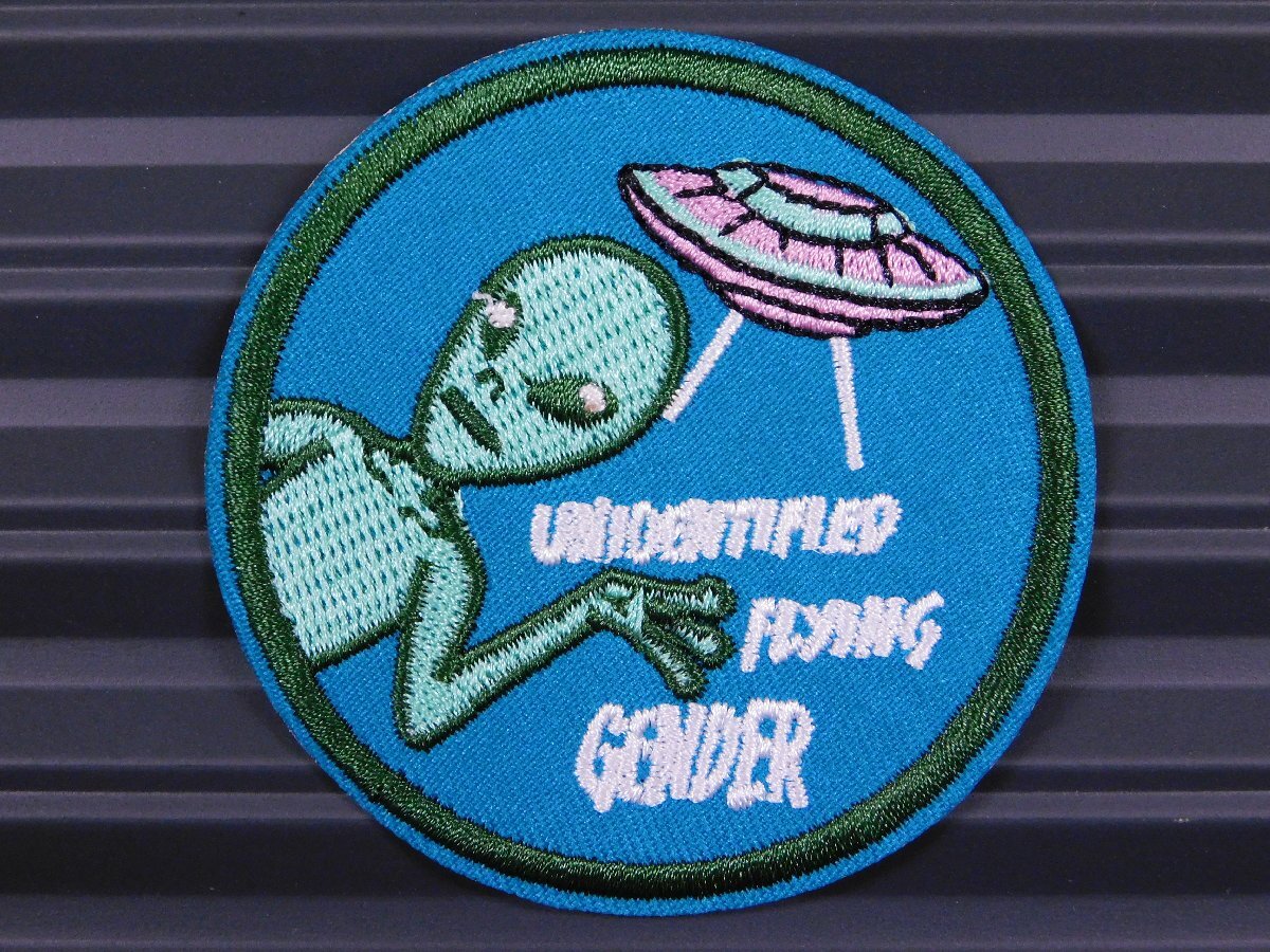 ◆送料\110◆【宇宙人】※《アイロン刺繍ワッペン/UFO・宇宙船》 アメリカン雑貨 刺繍ワッペン アイロンワッペン拍卖