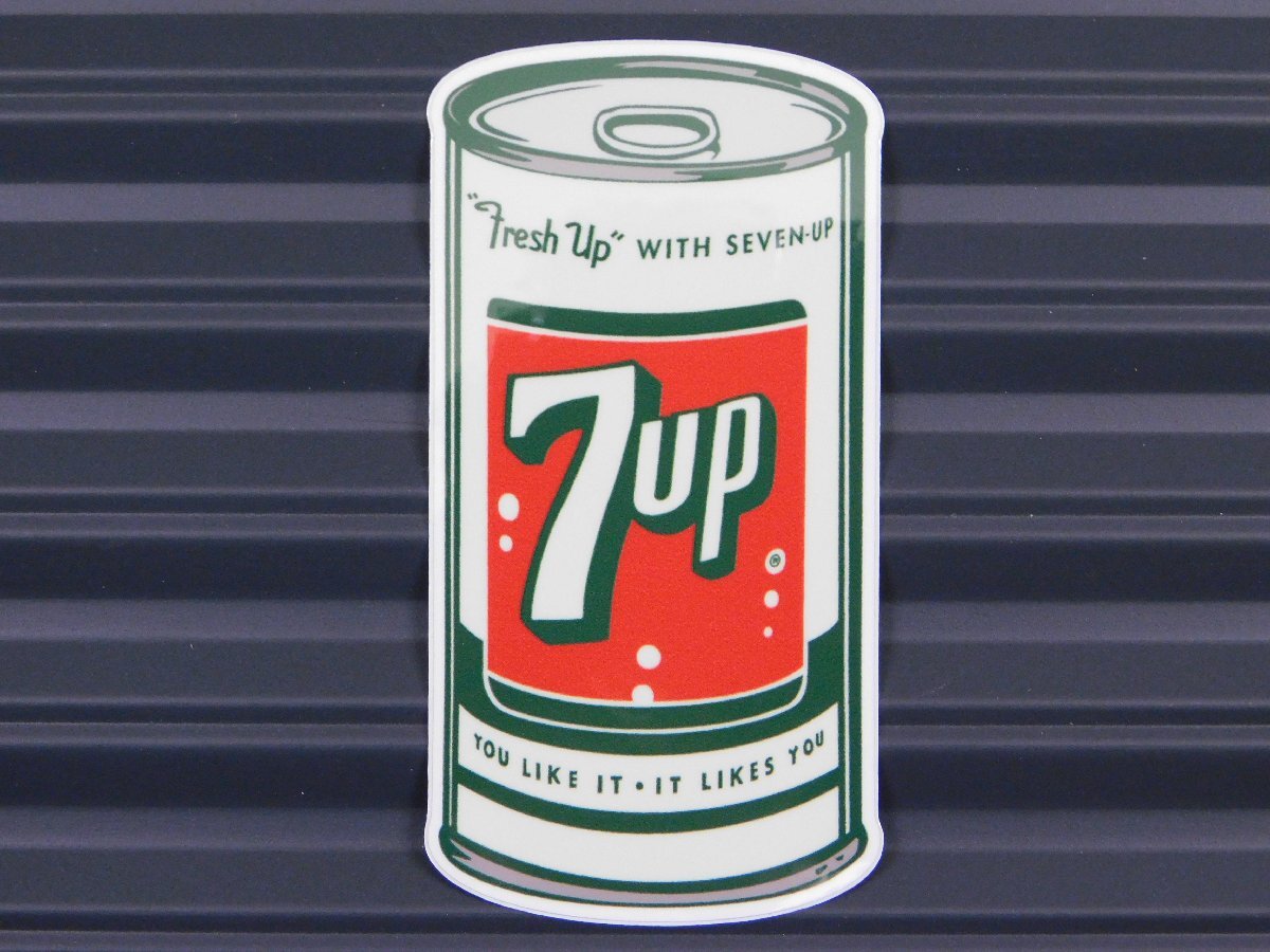 ◆送料\110◆【7UP・セブンアップ】※《缶型ステッカー/サイズ55×86mm》 39~69年代ロゴ アメリカン雑貨 ドリンク ステッカー拍卖