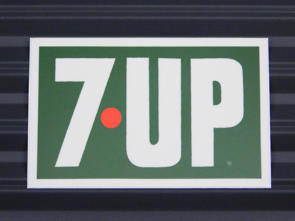 ◆送料\110◆【7UP・セブンアップ】※《ロゴステッカー/サイズ55×86mm》 69~75年代ロゴ アメリカン雑貨 ドリンク ステッカー拍卖