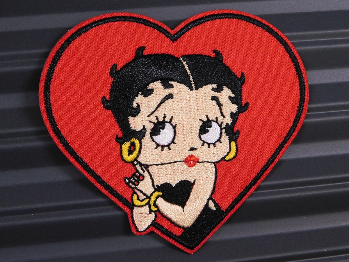 ◆送料\110◆【Betty Boop・ベティちゃん⑤】※《アイロン刺繍ワッペン》 アメリカン雑貨 刺繍ワッペン アイロンワッペン拍卖