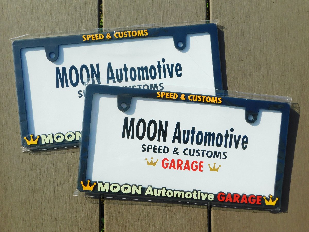 ◆送料無料◆【Raised MOON Garage・ムーンアイズ】※《ライセンスプレートフレーム / 2枚セット》 MG063BKMG MOONEYES 新基準対応拍卖
