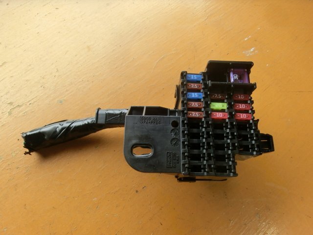 後期 デミオ ヒューズ ボックス 平成26年 DBA-DE3FS D65166730 13C-V 10.5万㎞ 即決あり拍卖