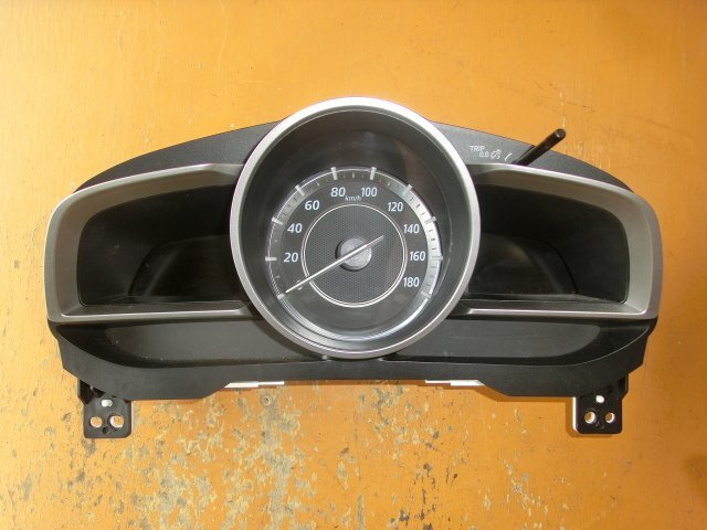 アクセラスポーツ スピード メーター 平成26年 DBA-BM5FS HV B460 DE 15S 10.4万km 即決あり拍卖