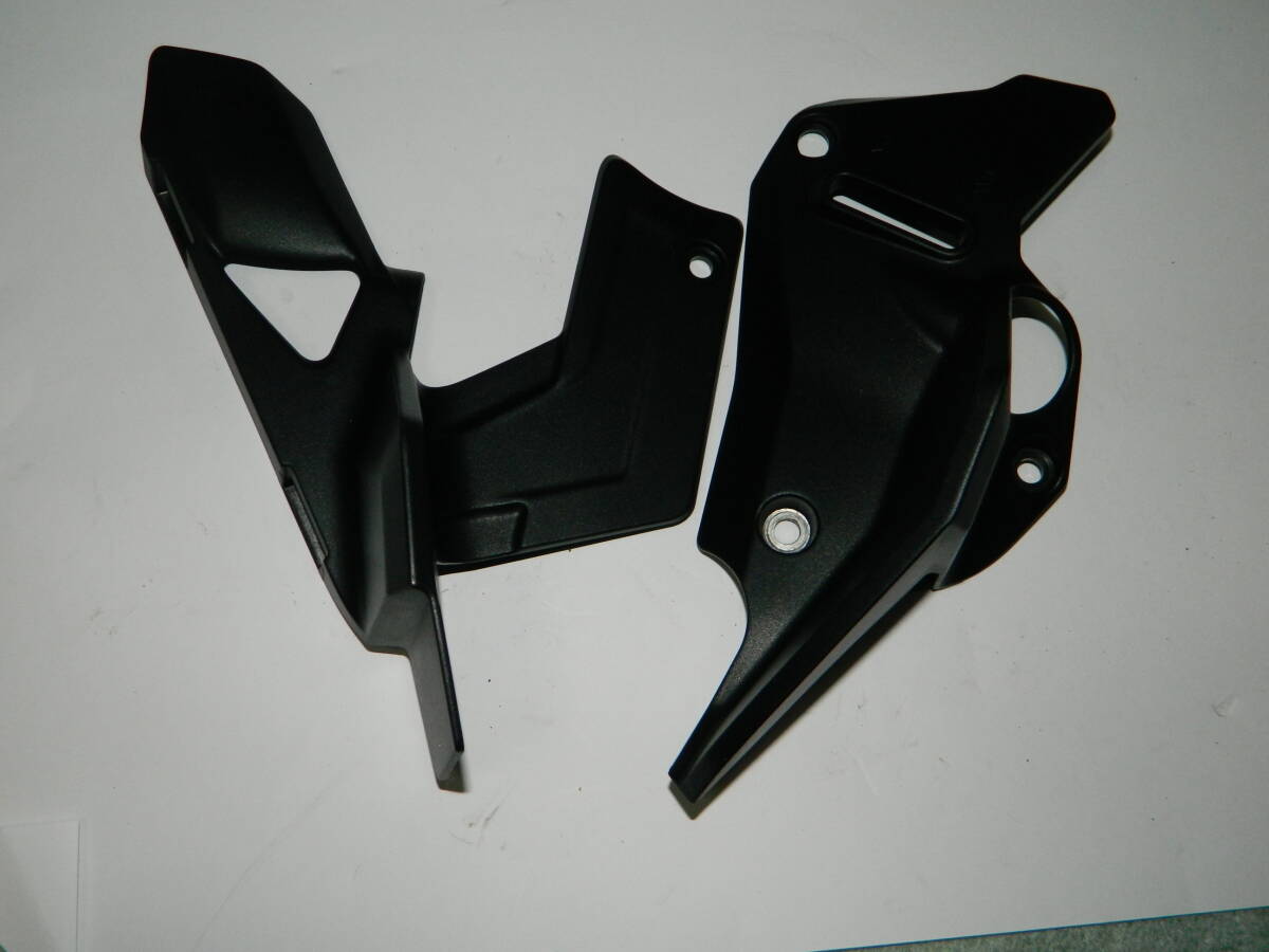 4106 ドゥカティSS937S エンジンサイドカバー左右セット拍卖