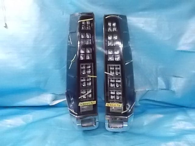 ヴォクシー ZRR80 / ZWR80 前期 テールランプ 左右セット №ZYO41001拍卖